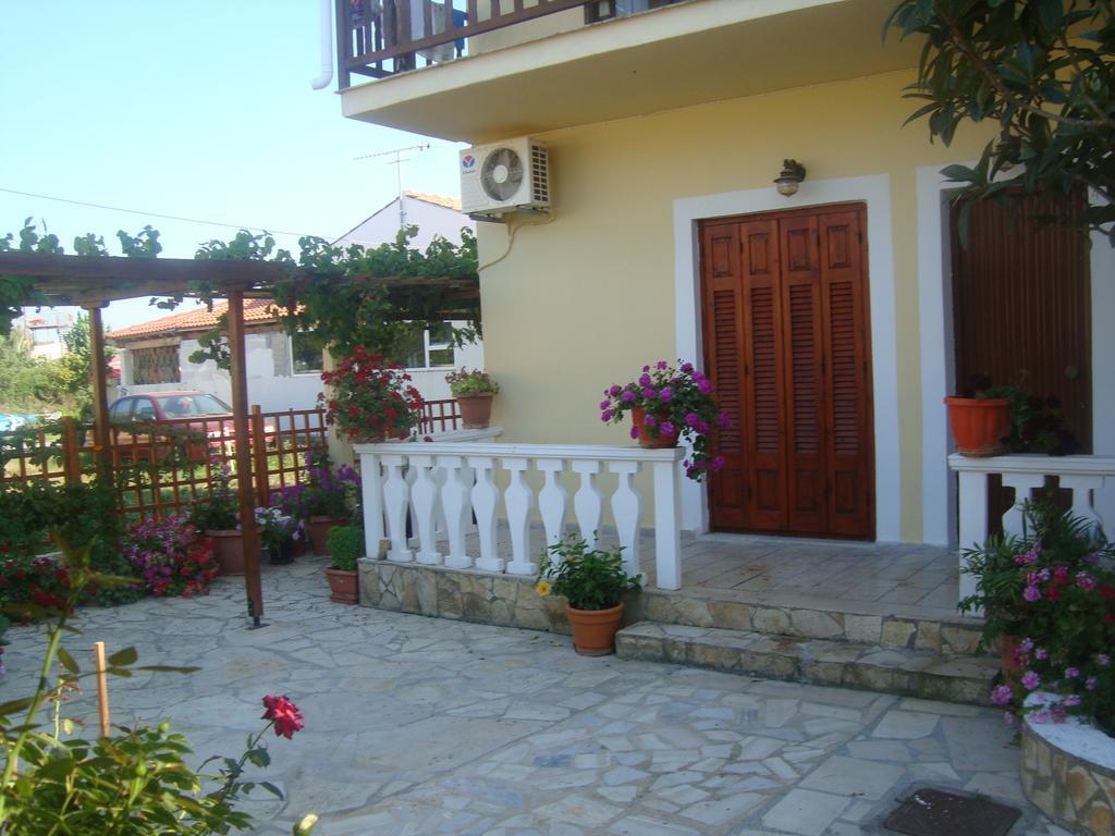 Apartment Victoria Агиос Георгиос Екстериор снимка
