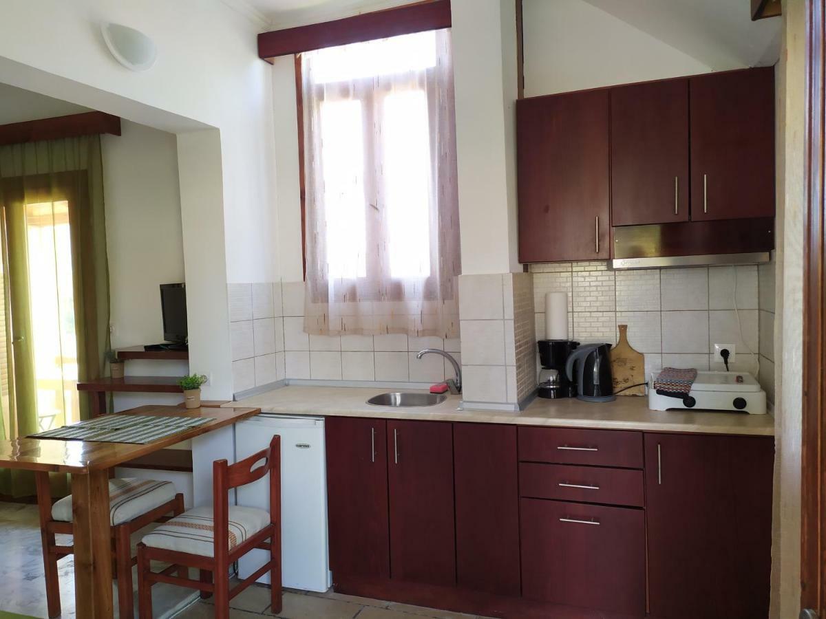 Apartment Victoria Агиос Георгиос Екстериор снимка